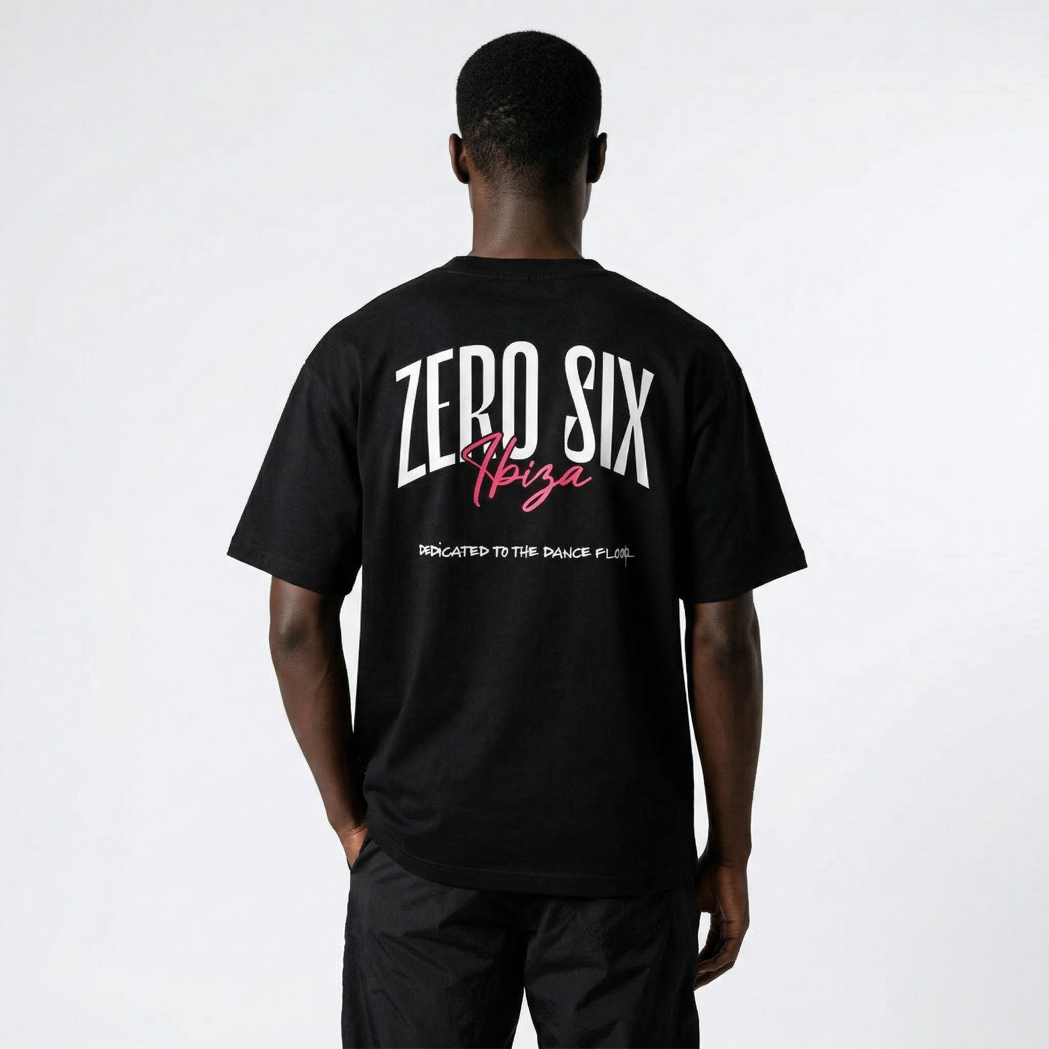 ESSENTIAL TEE - BLACK